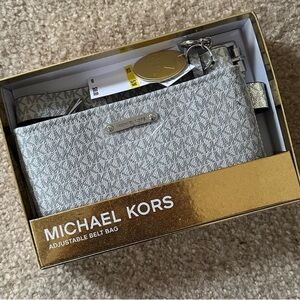 🔸NWT🔸Michael Kors Adjustable Waist belt Bag- silver/grey size S/M
